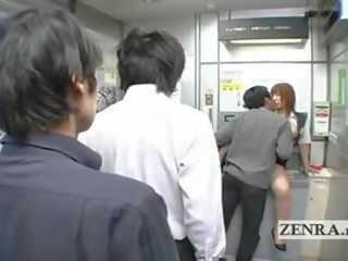 Bizarní japonská zveřejnit kancelář nabídek prsatá ústní pohlaví video bankomat
