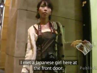 Ιαπωνικό femme fatale fucks τεράστιος johnson να ξένος σε ευρώπη